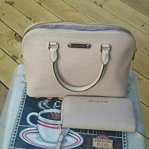 Michael Kors Cindy Dome Satchel  Oyster  NWT